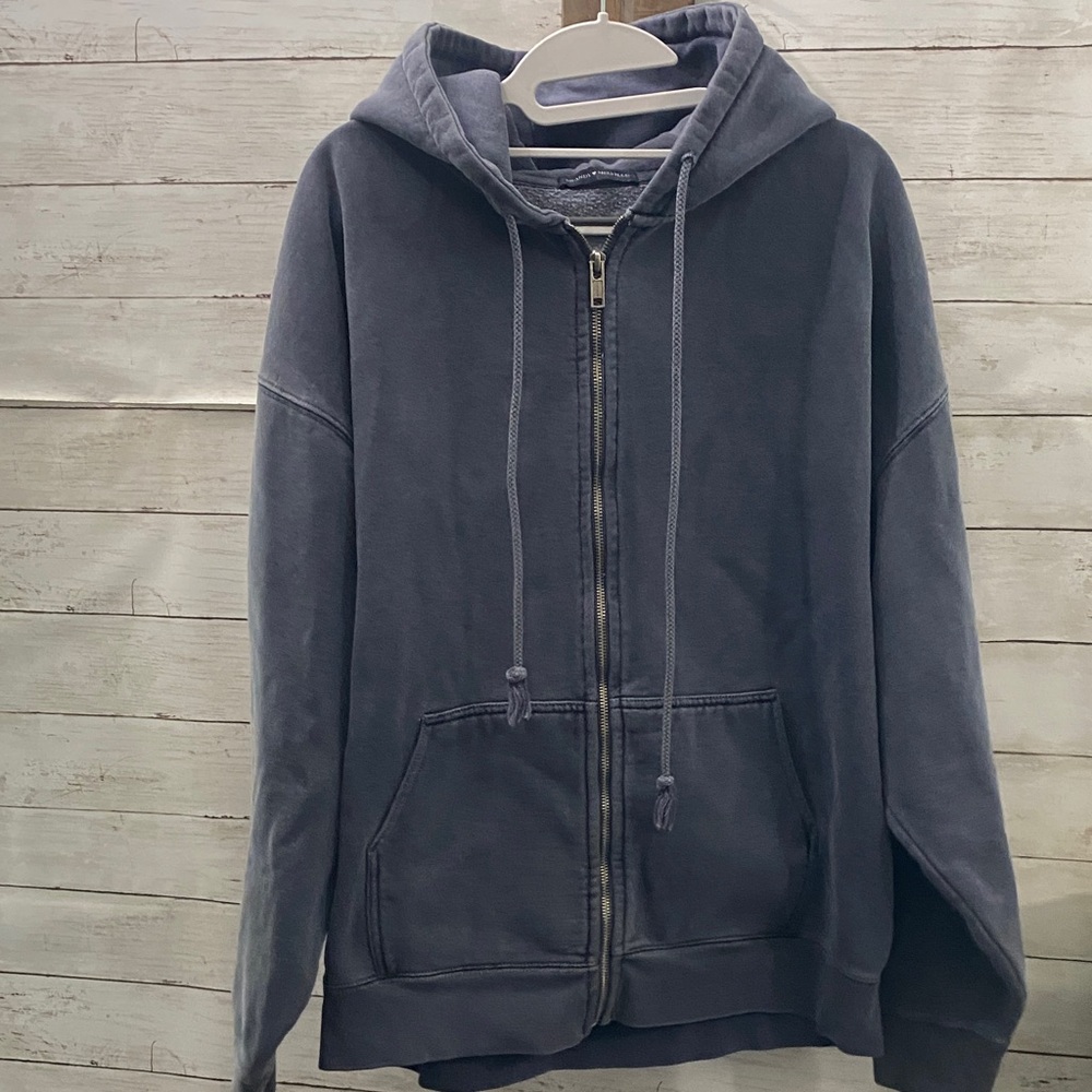 Brandy Melville Zip-Up Hooded Sweatshirt in‎ Light Blue